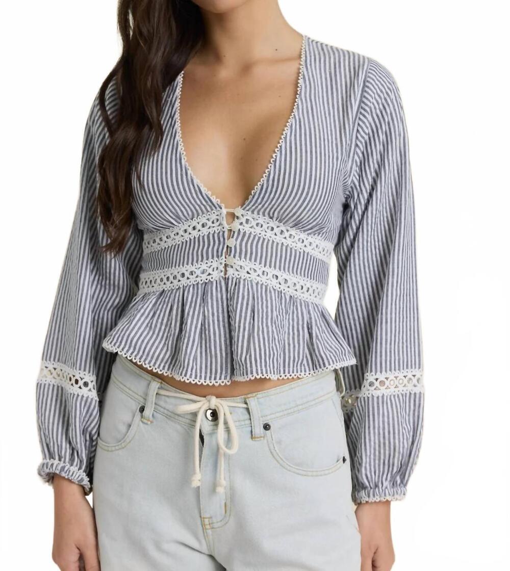NEW VINTAGE HAVANA striped long sleeve top in blue, white